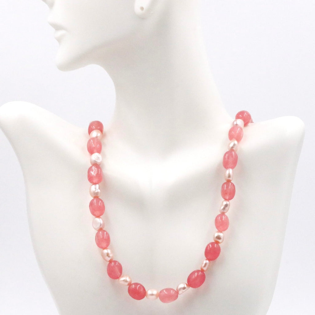 Fresh Water Pearl Sarafa Rose Quartz necklace