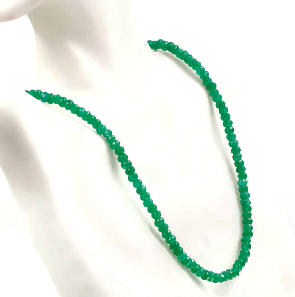 Traditional Indian Necklace with Natural Green Quartz