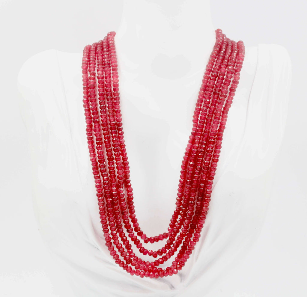 Red Quartz Gemstone Necklace: Natural Elegance